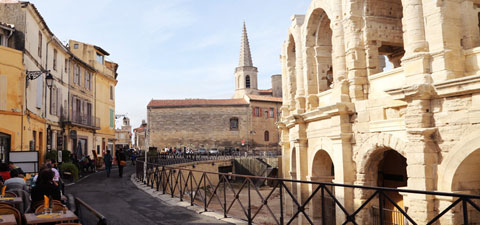 Crociere sul Rodano, Arles.